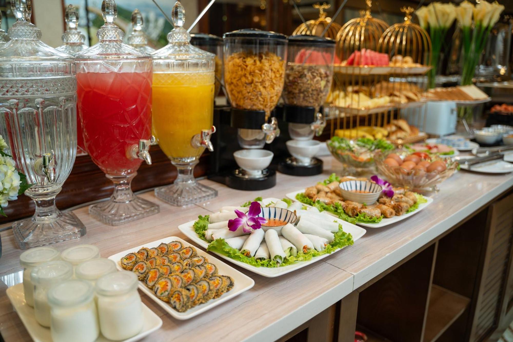 The West Hotel & Spa Hanoi Bagian luar foto