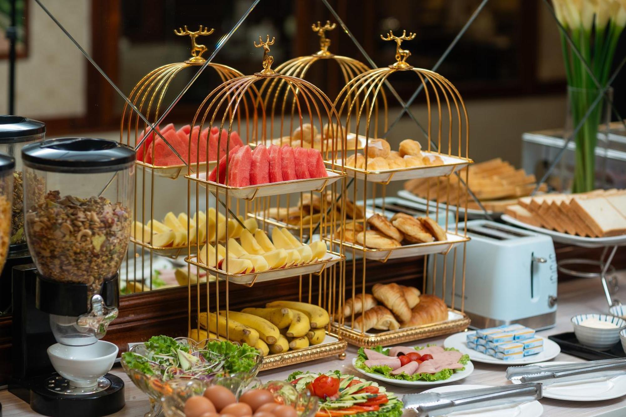 The West Hotel & Spa Hanoi Bagian luar foto