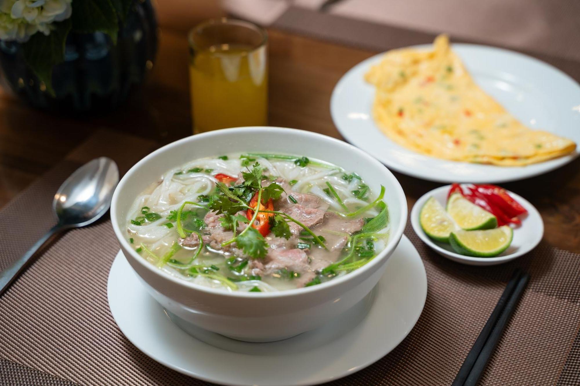 The West Hotel & Spa Hanoi Bagian luar foto